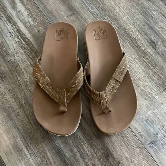 Womens Reef Flip Flop Sandals in Tan Brown - Picture 1 of 7